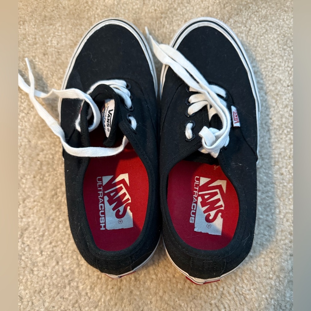 Vans Unisex Black Authentic Shoes - Picture 4 of 11